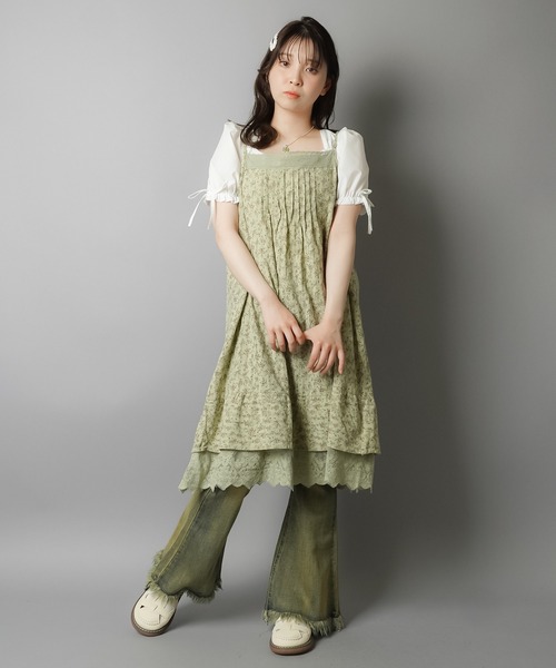 SPINNS（スピンズ）の「【2WAY】半袖ブラウス/パフスリーブ/シャーリングリボン（シャツ/ブラウス・レディース・オフホワイト・ONESIZE）」の3枚目の写真