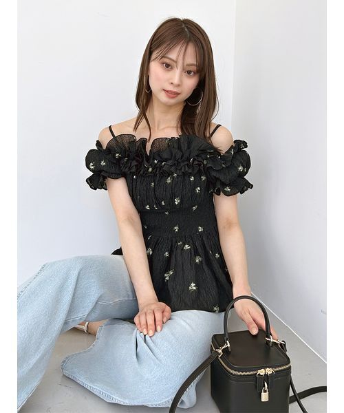 期間限定大幅値下げ！SNIDEL シースルーオフショルダーブラウス ブラック SNIDEL 【SOLD OUT】＼SALE60%OFF／SNIDEL スナイデル デニム