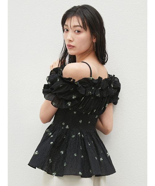 [新品]短丈フリルブラウス　SNIDEL Amazon.co.jp: [スナイデル] 短丈フリル ブラウス SWFB244136