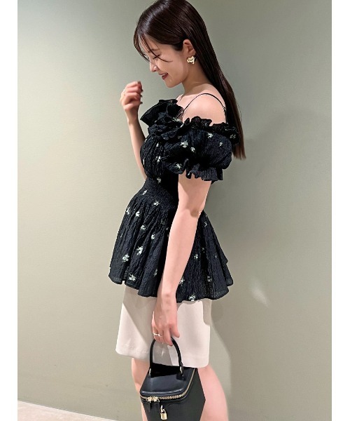 SNIDEL 刺繍入りフリル長袖ブラウス SNIDEL - snidel ピンタックフリルチュニックブラウスの通販 by
