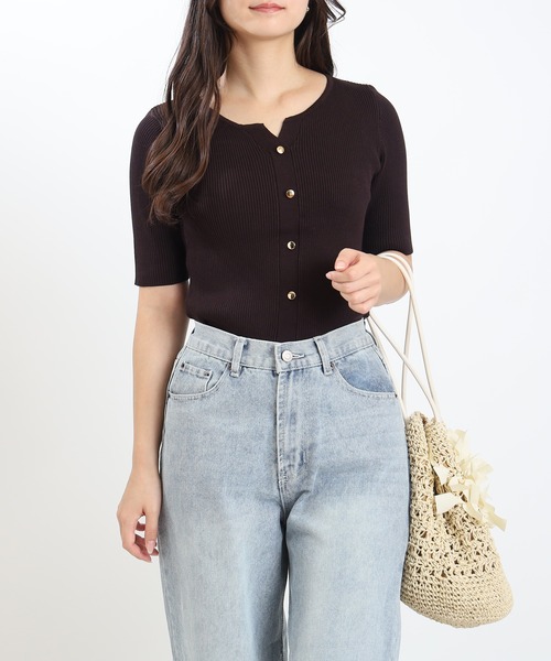 TRUDEA（トルディア）の「スリットネックフェイクリブニット（ニット/セーター・レディース・ホワイト×ブラック/ホワイト×ネイビー/ネイビー/ホワイト/ブラウン/ワイン/チャコールグレー/ブラック・MEDIUM/LARGE）」の6枚目の写真