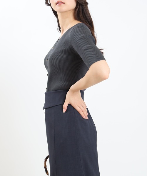 TRUDEA（トルディア）の「スリットネックフェイクリブニット（ニット/セーター・レディース・ホワイト×ブラック/ホワイト×ネイビー/ネイビー/ホワイト/ブラウン/ワイン/チャコールグレー/ブラック・MEDIUM/LARGE）」の18枚目の写真