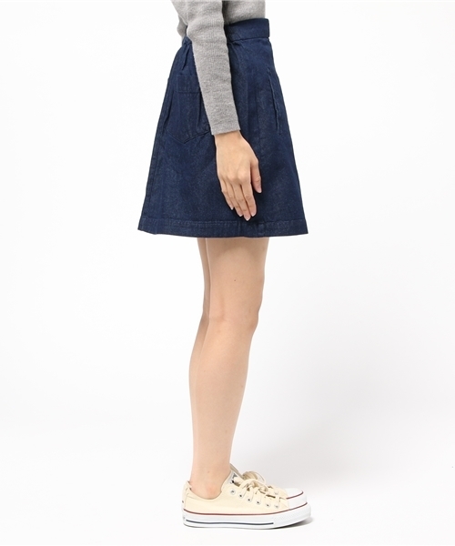 one after another NICE CLAUP（ワンアフターアナザーナイスクラップ）の「【ナイスクラップ】スエード&デニム台形スカート（スカート・レディース・ベージュ/インディゴブルー/キャメル・FREE）」の5枚目の写真