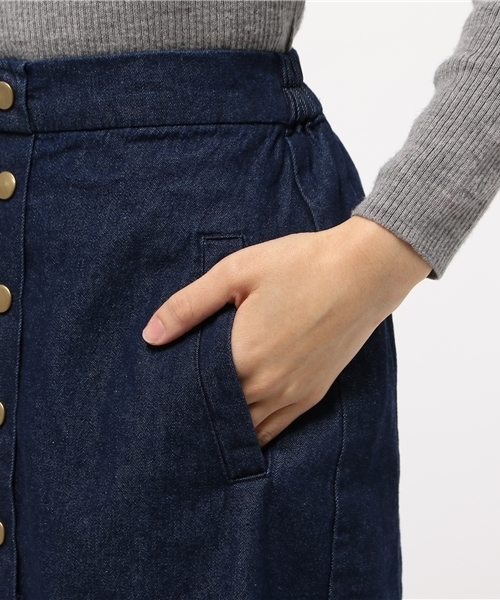 one after another NICE CLAUP（ワンアフターアナザーナイスクラップ）の「【ナイスクラップ】スエード&デニム台形スカート（スカート・レディース・ベージュ/インディゴブルー/キャメル・FREE）」の9枚目の写真