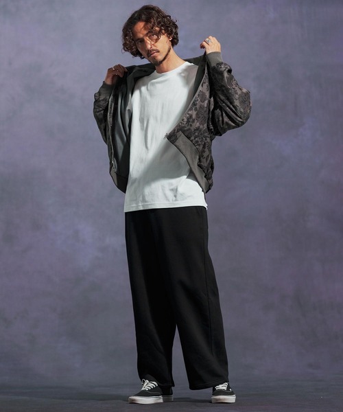 Jih Nunc（ジーヌンク）の「mj10895-フラワー総柄ラグランスリーブブルゾン（ブルゾン・メンズ・ベージュ/ブラック・L/M/S）」の11枚目の写真