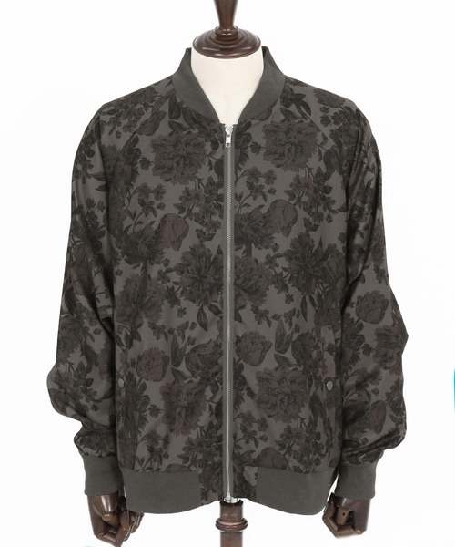 Jih Nunc（ジーヌンク）の「mj10895-フラワー総柄ラグランスリーブブルゾン（ブルゾン・メンズ・ベージュ/ブラック・L/M/S）」の19枚目の写真