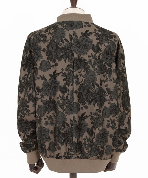 Jih Nunc（ジーヌンク）の「mj10895-フラワー総柄ラグランスリーブブルゾン（ブルゾン・メンズ・ベージュ/ブラック・L/M/S）」の22枚目の写真