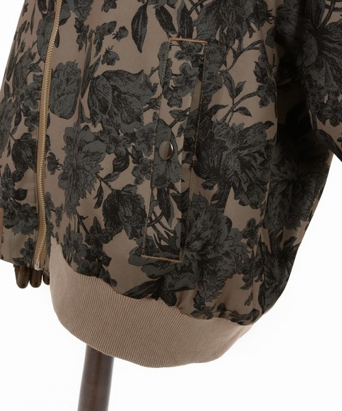 mj10895-フラワー総柄ラグランスリーブブルゾン（ブルゾン）｜Jih Nunc