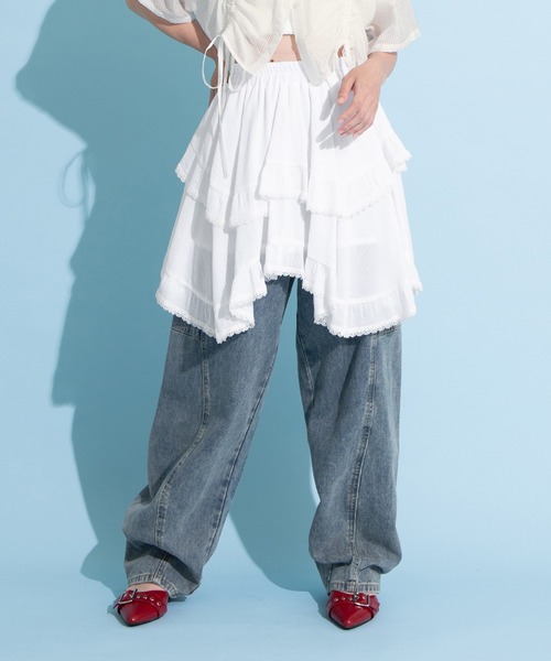 PUNYUS(プニュズ)の「アシンメトリーミニスカート(スカート・レディース・ブラック/ホワイト・1/2/3/4)」の10枚目の写真