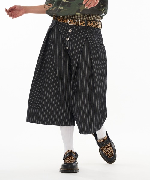 WISH FOR EVER（ウィッシュフォーエバー）の「ASSORT CROSS TUCK BAGGY SHORTS / アソートクロスタックバギーショーツ（その他パンツ・メンズ・グレー/グレー×ホワイト/ネイビー×ホワイト・SMALL/MEDIUM/LARGE）」の10枚目の写真