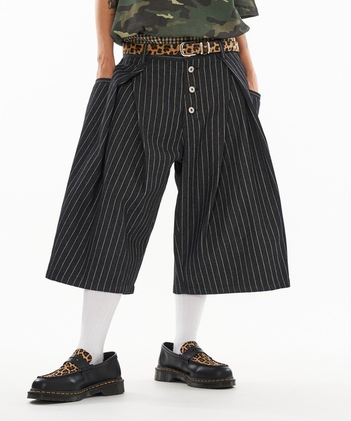 WISH FOR EVER（ウィッシュフォーエバー）の「ASSORT CROSS TUCK BAGGY SHORTS / アソートクロスタックバギーショーツ（その他パンツ・メンズ・グレー/グレー×ホワイト/ネイビー×ホワイト・SMALL/MEDIUM/LARGE）」の11枚目の写真