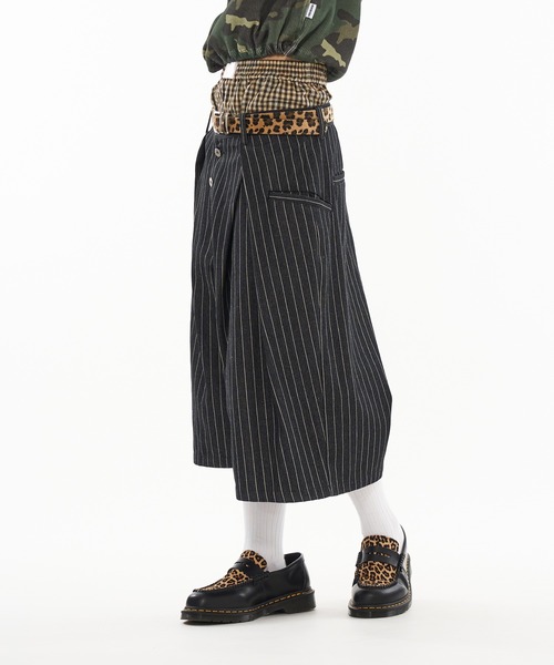 WISH FOR EVER（ウィッシュフォーエバー）の「ASSORT CROSS TUCK BAGGY SHORTS / アソートクロスタックバギーショーツ（その他パンツ・メンズ・グレー/グレー×ホワイト/ネイビー×ホワイト・SMALL/MEDIUM/LARGE）」の14枚目の写真