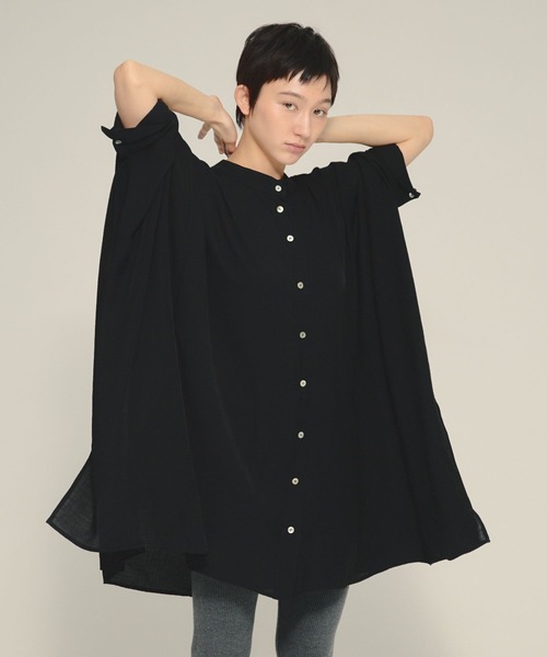 eL（エル）の「【eL】Large Shirts Mini One-piece/582475（ワンピース・レディース・ブラック/オフホワイト・FREE）」の2枚目の写真