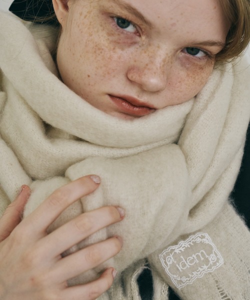 idem（イデム）の「【 3色展開 】レースタグ付きボリュームマフラー / volume fringe muffler（マフラー・レディース・ブルー/アイボリー/ピンク・FREE）」の18枚目の写真