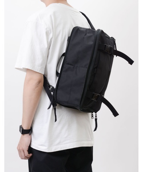 master-piece（マスターピース）の「master-piece / squared スリングバッグ / No.224103（ショルダーバッグ・メンズ・ブラック/イエロー・FREE）」の18枚目の写真