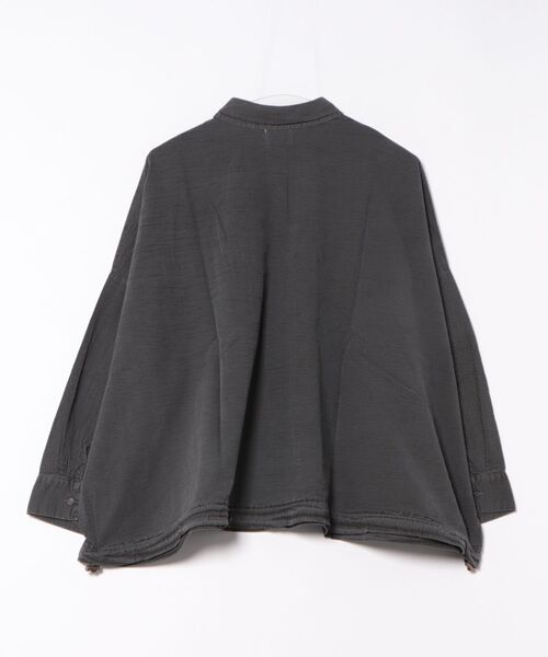 チチカカ(チチカカ)の「Orale! シアサッカーピグメントシャツ(シャツ/ブラウス・レディース・ホワイト/グリーン/ブラウン/チャコールグレー・FREE)」の5枚目の写真