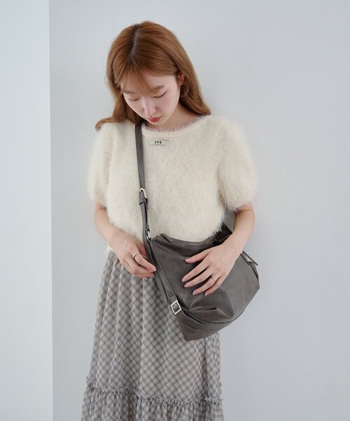 Kastane（カスタネ）の「【A4サイズ】サイドベルトショルダーBAG（ショルダーバッグ・レディース・ダークブラウン/グレー/ブラック・FREE）」の9枚目の写真