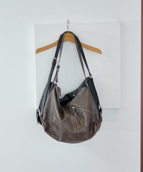 Kastane（カスタネ）の「【A4サイズ】サイドベルトショルダーBAG（ショルダーバッグ・レディース・ダークブラウン/グレー/ブラック・FREE）」の17枚目の写真