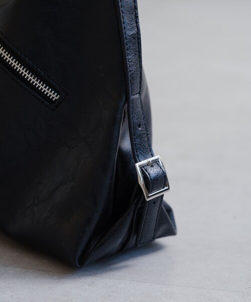 Kastane（カスタネ）の「【A4サイズ】サイドベルトショルダーBAG（ショルダーバッグ・レディース・ダークブラウン/グレー/ブラック・FREE）」の22枚目の写真