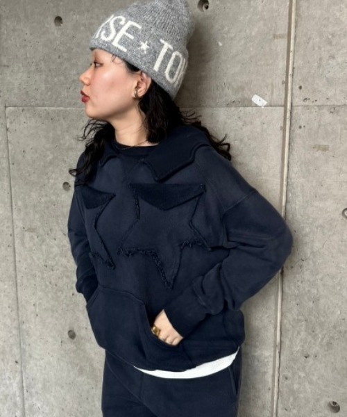 CONVERSE TOKYO(コンバーストウキョウ)の「【kotohayokozawa】STAR★ PATCH HOODIE (SET UP)(パーカー・レディース・グレー/ネイビー/ミント・FREE)」の3枚目の写真