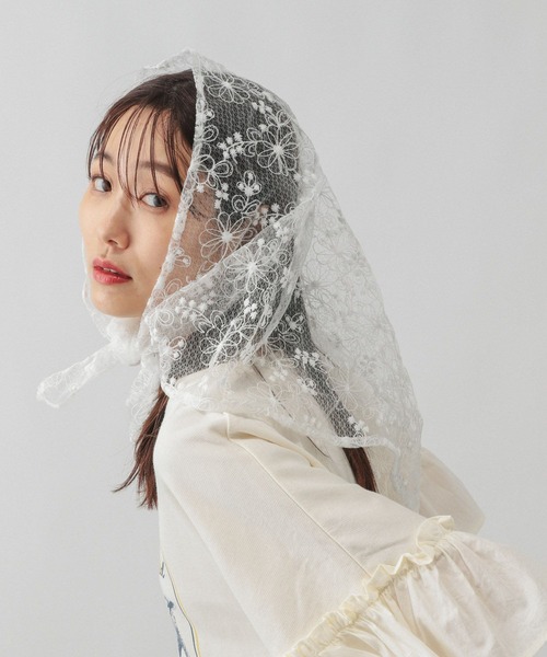 GLOBAL WORK（グローバルワーク）の「マルチレース三角スカーフ/577286（ストール/ショール・レディース・ホワイト/オフホワイト・FREE）」の6枚目の写真