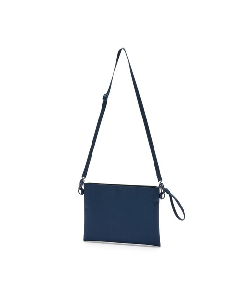 無印良品(ムジルシリョウヒン)の「ポーチとしても使える 撥水サコッシュ(ショルダーバッグ・レディース・ダークブラウン系/ラベンダー/チャコールグレー/ブラック/ライトベージュ/ネイビー系・FREE)」の5枚目の写真