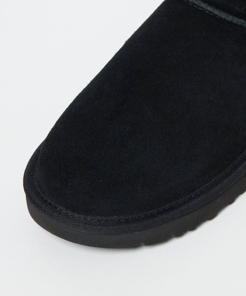 UGG（アグ）の「＜UGG＞クラシック マイクロ ショートブーツ/スリッポン（ブーツ・レディース・ブラウン/ブラック・6/7/8/5）」の4枚目の写真