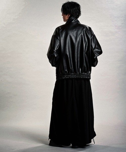 NO ID.（ノーアイディ）の「【NO ID.】Synthetic Leather Big Track Blouson / シンセティック レザー ビッグ トラック ブルゾン（ブルゾン・メンズ・ブラック・ONE SIZE）」の2枚目の写真