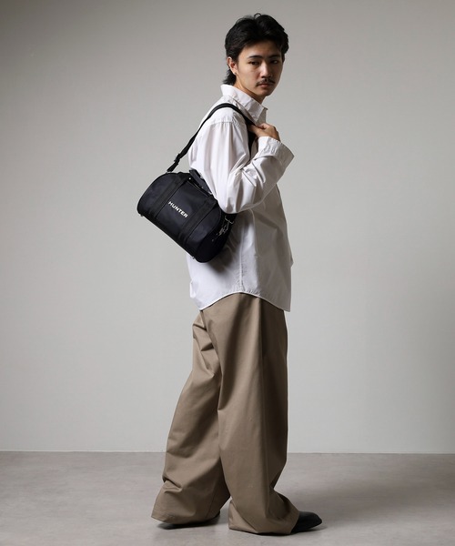 HUNTER（ハンター）の「HUNTER PREMIUM NYLON BARREL BAG プレミアム ナイロン バレルバッグ（ハンドバッグ・レディース・ブラック/ラベンダー・FREE）」の13枚目の写真