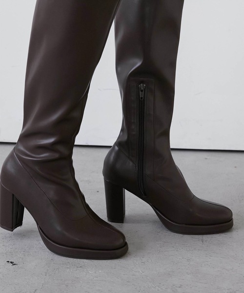 Luan(ルアン)の「【Luan】STRETCH LEATHER LONG BOOTS/ストレッチレザーロングブーツ(ブーツ・レディース・ブラック/ブラウン・23/22/21)」の4枚目の写真