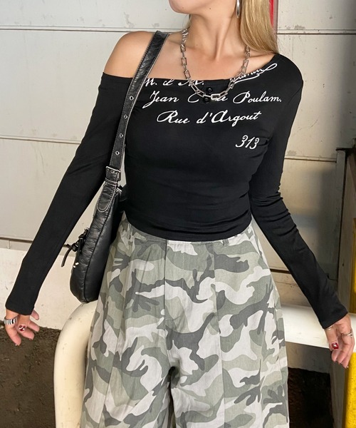 non-hedge(ノンヘッジ)の「ロゴオフショルダーロンT(Tシャツ/カットソー・レディース・オフホワイト/ブラック/グレー/ネイビー/ブラウン・FREE)」の3枚目の写真
