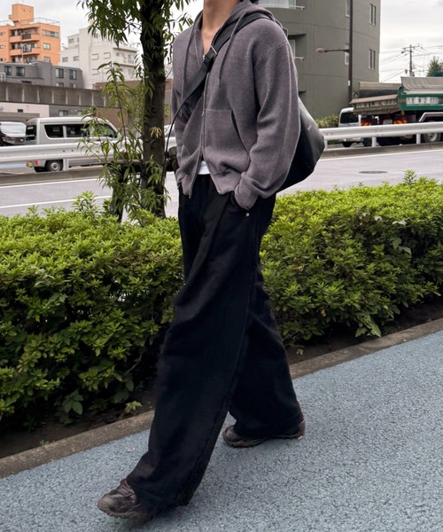 THE CLE（ザクレ）の「DOUBLE ZIP KNIT HOODIE（ニット/セーター・メンズ・グレー/ブラック・1/2）」の15枚目の写真