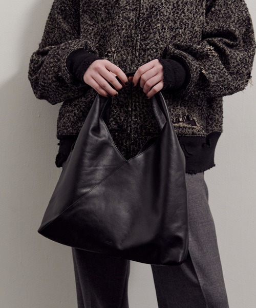 ONE.(ワンドット)の「【ONE./ワンドット】 Market leather Bag / 撥水レザー(トートバッグ・レディース・ブラック・FREE)」の5枚目の写真