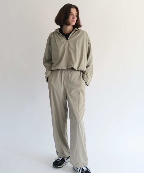 KALENO(カレノ)の「light nylon jogger pants(その他パンツ・レディース・ベージュ/グレー・FREE)」の13枚目の写真