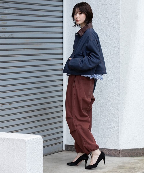 Munich（ミューニック）の「ナノコーデュロイ＆デニム×Octaショートカバーオール（カバーオール・レディース・ブラック/アイボリー/インディゴブルー/グレイッシュベージュ・S/XS）」の9枚目の写真