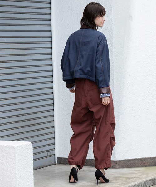 Munich（ミューニック）の「ナノコーデュロイ＆デニム×Octaショートカバーオール（カバーオール・レディース・ブラック/アイボリー/インディゴブルー/グレイッシュベージュ・S/XS）」の13枚目の写真