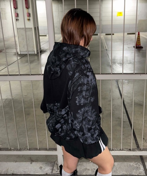 sedacle girl(セダクルガール)の「ダートラインストーンパーカー(パーカー・レディース・ブラック/ベージュ・FREE)」の12枚目の写真