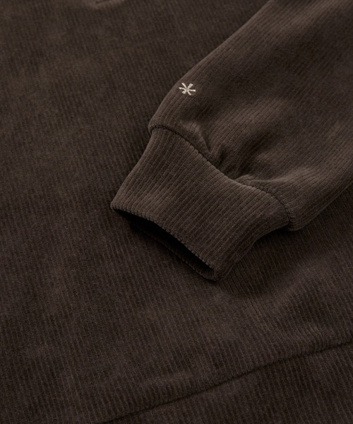 Snow Peak(スノーピーク)の「Snow Peak / Corduroy Wmn's Half Zip Sweatshirt コーデュロイ ウィメンズ ハーフジップ スウェットシャツ 海外限定(スウェット・レディース・ライトベージュ/ブラウン・S/M/L)」の9枚目の写真