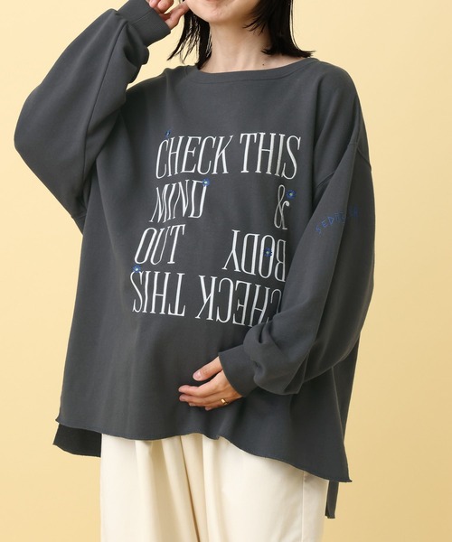 LEPSIM(レプシィム)の「【産前・産後対応】マタニティ/裏毛ロゴ刺繍スウェット 591258(マタニティウェア/グッズ・レディース・チャコールグレー/杢グレー/ベージュ・FREE)」の2枚目の写真