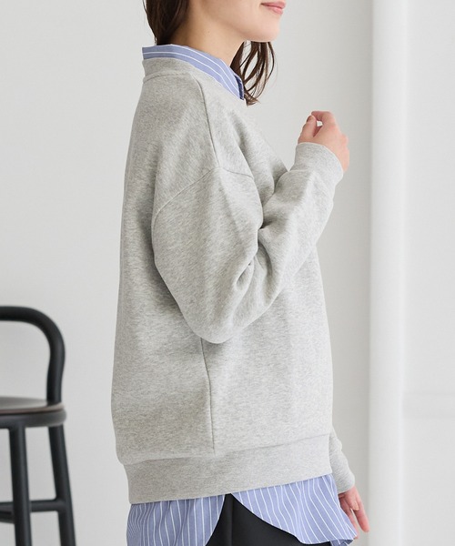 Honeys(ハニーズ)の「【ハニぽか】裏起毛ゆるスウェット(スウェット・レディース・スミクロ/杢グレー/ブルー/ピンク/グリーン/ライトベージュ/ブラック・M/LL/L/3L/S)」の14枚目の写真