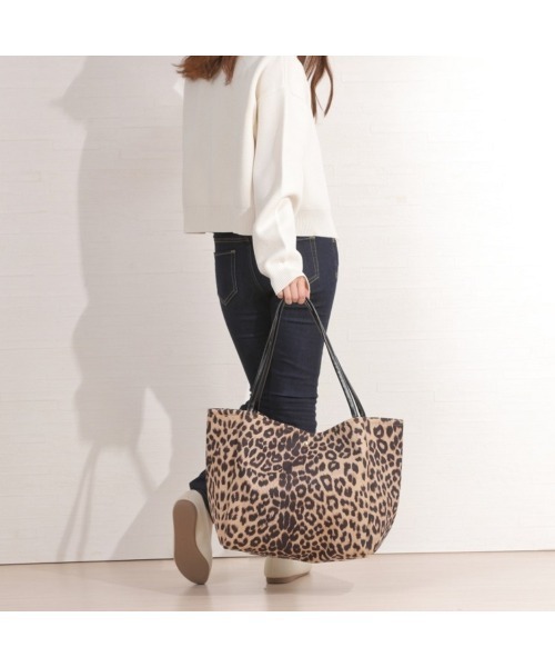 極美品✨alors ヴェストアマーリ ブラック　レオパード　Mサイズ　aya adidas ブラック レオパード 豹柄 スウェット トレーナー 裏毛 女性L