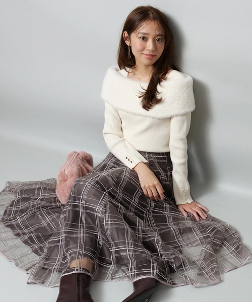 JUSGLITTY（ジャスグリッティー）の「シャイニーチェックスカート（スカート・レディース・ピンクベージュ/ブラウン系その他・1/0/2）」の4枚目の写真