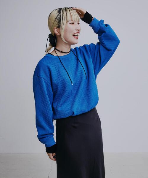 THE SHOP TK （ザ ショップ ティーケー ）の「【無地に飽きた方へ】ふくれジャカードスウェット　洗濯機OK/6色展開/ユニセックスでおすすめ！（スウェット・メンズ・グリーン系/ライトグレー/ブルー系その他/オレンジ/ブラウン系その他/オフホワイト・04/03/02）」の7枚目の写真