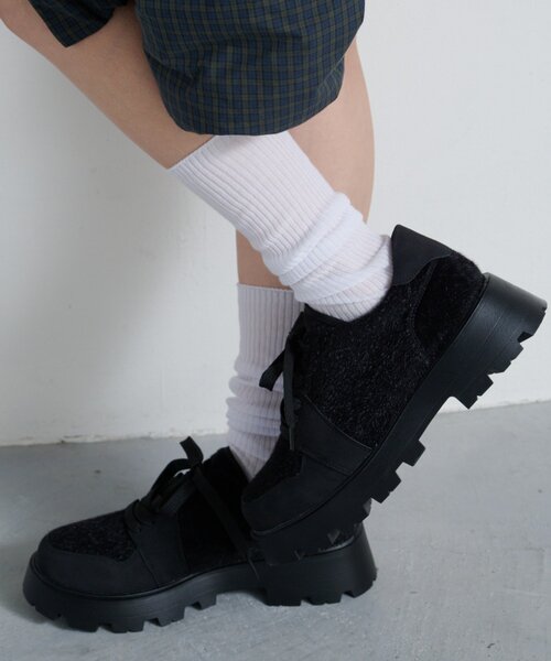 Kastane（カスタネ）の「【4色展開】カラバリハイソックス（ソックス/靴下・レディース・カーキ/ホワイト/キャメル/ブラウン・FREE）」の2枚目の写真