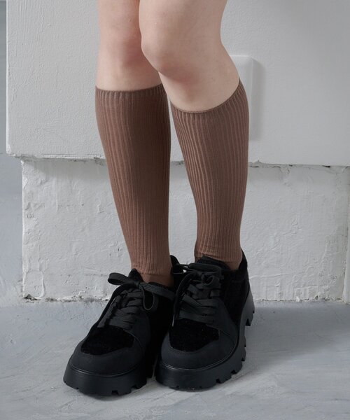 Kastane（カスタネ）の「【4色展開】カラバリハイソックス（ソックス/靴下・レディース・カーキ/ホワイト/キャメル/ブラウン・FREE）」の13枚目の写真