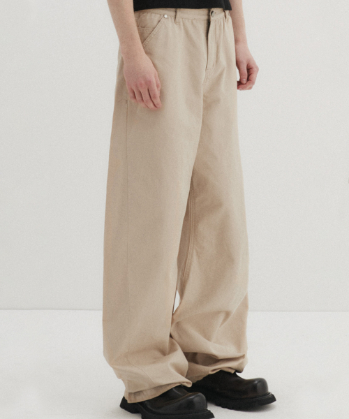 DNSR(ディーエヌエスアール)の「カーブドチノパンツベージュ(その他パンツ・メンズ・その他・LARGE/X-LARGE/SMALL/MEDIUM)」の2枚目の写真