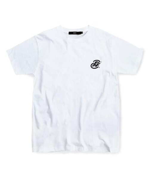 ESCAPEFROM(エスケープフロム)の「ブラックレタリングロゴTシャツホワイト(Tシャツ/カットソー・レディース・その他・MEDIUM/LARGE/SMALL)」の2枚目の写真