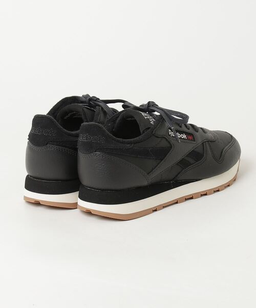 Reebok(リーボック)の「クラシックレザー 1983 ヴィンテージ / CLASSIC LEATHER 1983 VINTAGE(スニーカー・メンズ・ホワイト/ブラック・23.0cm/23.5cm/24.5cm/24.0cm/25.0cm/25.5cm/26.0cm/26.5cm/27.0cm/27.5cm/28.0cm/28.5cm/29.0cm)」の22枚目の写真