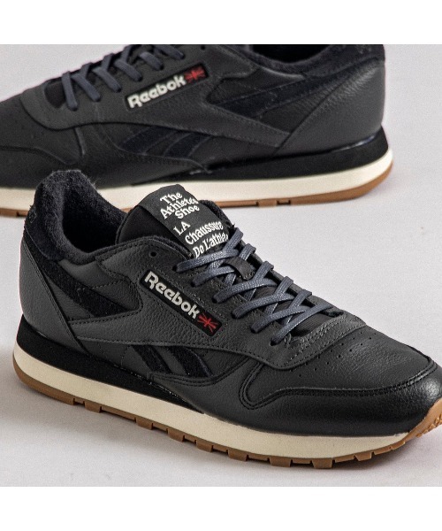 Reebok(リーボック)の「クラシックレザー 1983 ヴィンテージ / CLASSIC LEATHER 1983 VINTAGE(スニーカー・メンズ・ホワイト/ブラック・23.0cm/23.5cm/24.5cm/24.0cm/25.0cm/25.5cm/26.0cm/26.5cm/27.0cm/27.5cm/28.0cm/28.5cm/29.0cm)」の4枚目の写真