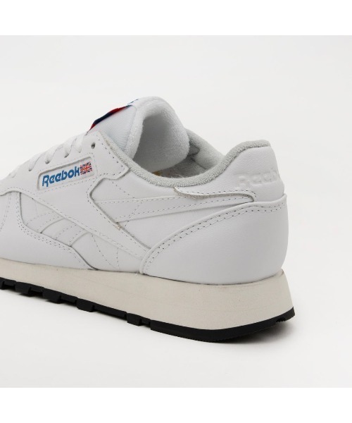 Reebok(リーボック)の「クラシックレザー 1983 ヴィンテージ / CLASSIC LEATHER 1983 VINTAGE(スニーカー・メンズ・ホワイト/ブラック・23.0cm/23.5cm/24.5cm/24.0cm/25.0cm/25.5cm/26.0cm/26.5cm/27.0cm/27.5cm/28.0cm/28.5cm/29.0cm)」の18枚目の写真